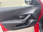 PEUGEOT 208 2022 (72)