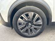 PEUGEOT 2008 2022 (71)
