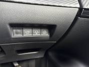 PEUGEOT 2008 2022 (71)