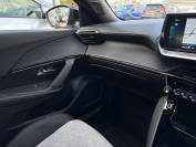 PEUGEOT 2008 2022 (71)