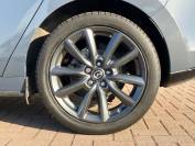 MAZDA 3 2022 (22)