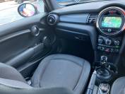 MINI CONVERTIBLE 2018 (18)