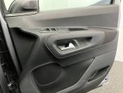 VAUXHALL COMBO-LIFE 2025 (25)