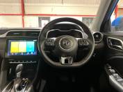 MG ZS 2023 (72)