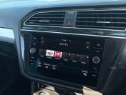 VOLKSWAGEN TIGUAN 2019 (69)