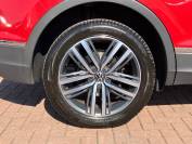 VOLKSWAGEN TIGUAN 2022 (22)