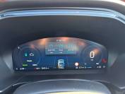 FORD KUGA 2024 (74)