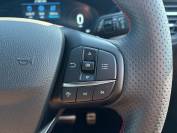 FORD KUGA 2024 (74)