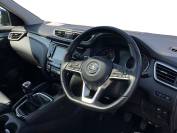 NISSAN QASHQAI 2020 (20)