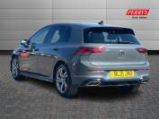 VOLKSWAGEN GOLF 2021 (21)