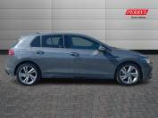 VOLKSWAGEN GOLF 2021 (21)