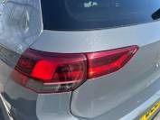 VOLKSWAGEN GOLF 2021 (21)