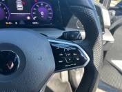VOLKSWAGEN GOLF 2021 (21)