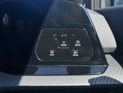 VOLKSWAGEN GOLF 2021 (21)