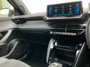 PEUGEOT 2008 2022 (72)