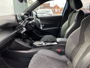 PEUGEOT 2008 2022 (72)