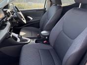 TOYOTA YARIS 2021 (21)