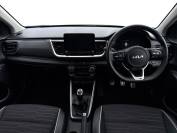 KIA STONIC 2022 (22)
