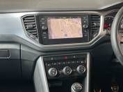 VOLKSWAGEN T-ROC 2021 (71)