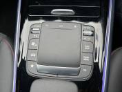 MERCEDES-BENZ GLA 2023 (23)