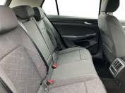 VOLKSWAGEN GOLF 2022 (72)
