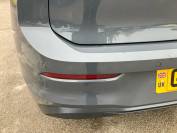 VOLKSWAGEN GOLF 2022 (72)