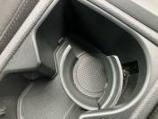 VOLKSWAGEN GOLF 2022 (72)