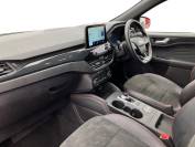 FORD KUGA 2022 (22)
