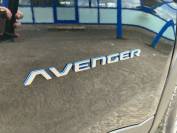 JEEP AVENGER 2024 (73)