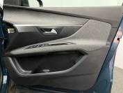 PEUGEOT 3008 2022 (71)