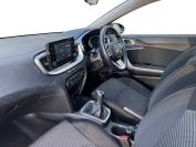 KIA XCEED 2022 (22)