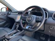 MG ZS 2023 (23)