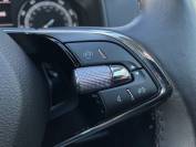 SKODA KAROQ 2021 (21)