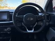 KIA STONIC 2019 (69)