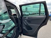 VOLKSWAGEN TIGUAN 2022 (22)