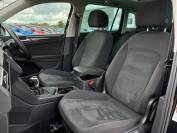 VOLKSWAGEN TIGUAN 2022 (22)