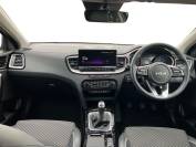 KIA XCEED 2022 (72)