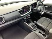 KIA STONIC 2022 (22)
