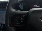 FORD EXPLORER 2024 (74)