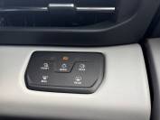 FORD EXPLORER 2024 (74)