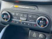FORD KUGA 2022 (72)