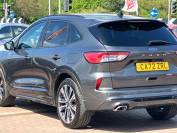 FORD KUGA 2022 (72)