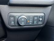 FORD KUGA 2022 (72)