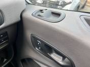 FORD TRANSIT 2024 (74)