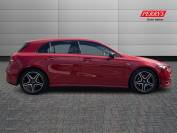 MERCEDES-BENZ A CLASS 2022 (22)