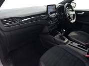FORD KUGA 2020 (70)