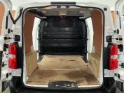 VAUXHALL VIVARO 2022 (22)