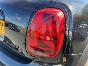 MINI HATCHBACK 2022 (22)
