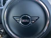MINI HATCHBACK 2022 (22)