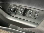 VOLKSWAGEN POLO 2019 (19)